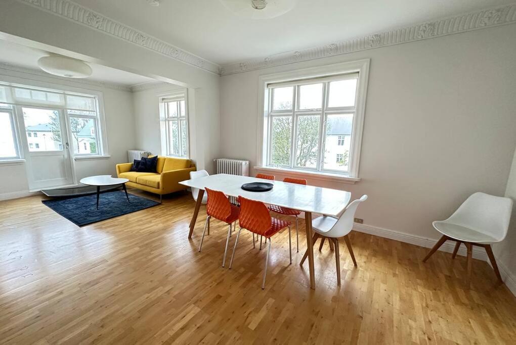 Beautiful 2 Bedroom Apartment Downtown רייקיאוויק מראה חיצוני תמונה